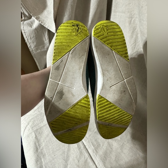 Suede Volcom sneakers good used condition side 11 men’s - Picture 7 of 10